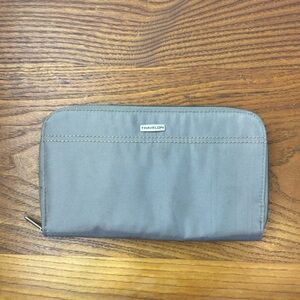Travelon Taupe Gray Travel Pouch For Carrying Jewelry